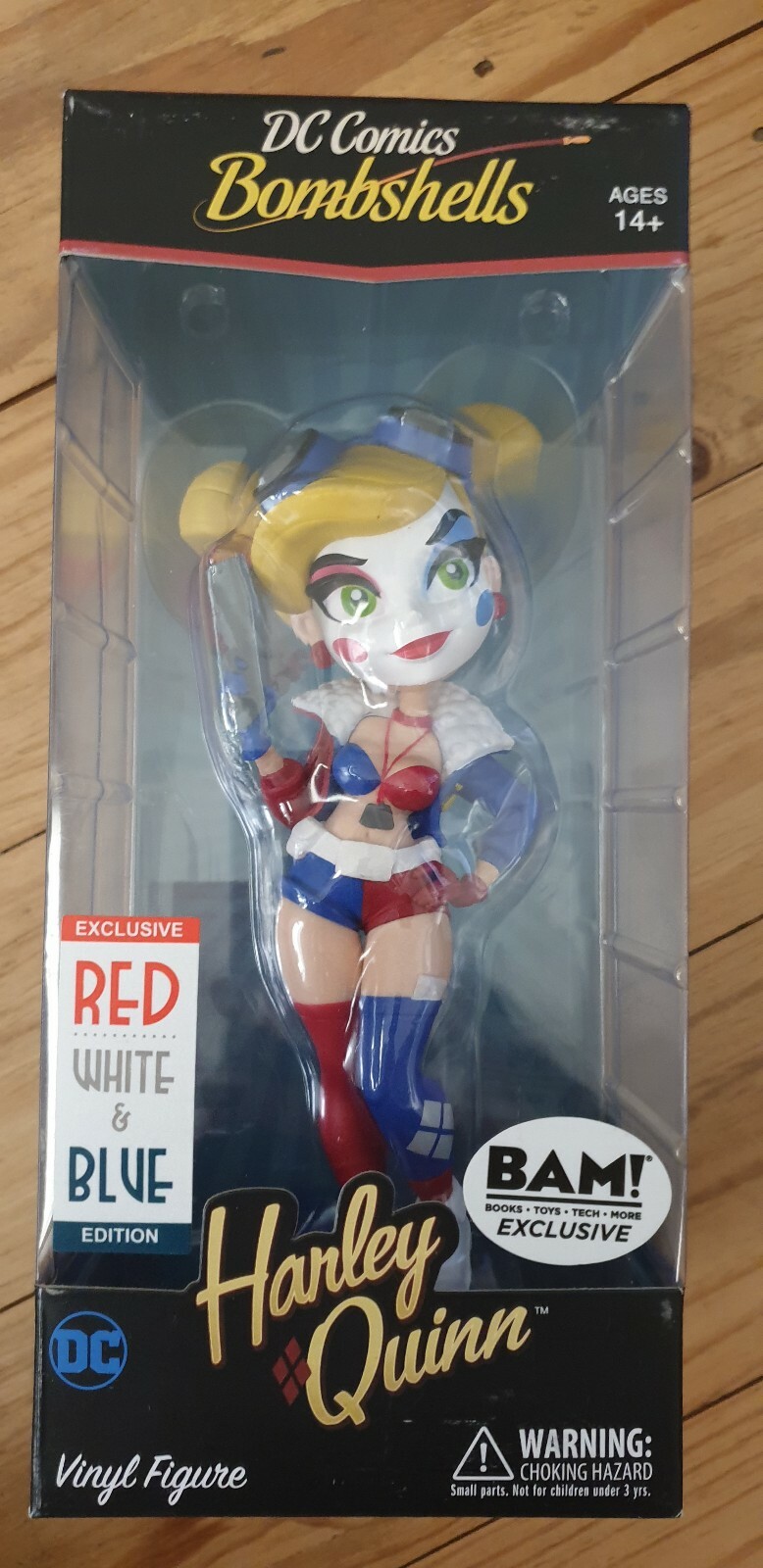 DC Bombshells HARLEY QUINN rojo, blancoo y azul Bam Exclusivo DC Bombshells HARLEY QUINN rojo, blancoo y azul Bam Exclusivo