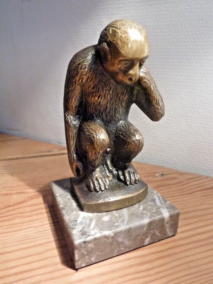 Rare statuette bronze MONS Belgique belle patine bronze et marbre - Photo 1/4