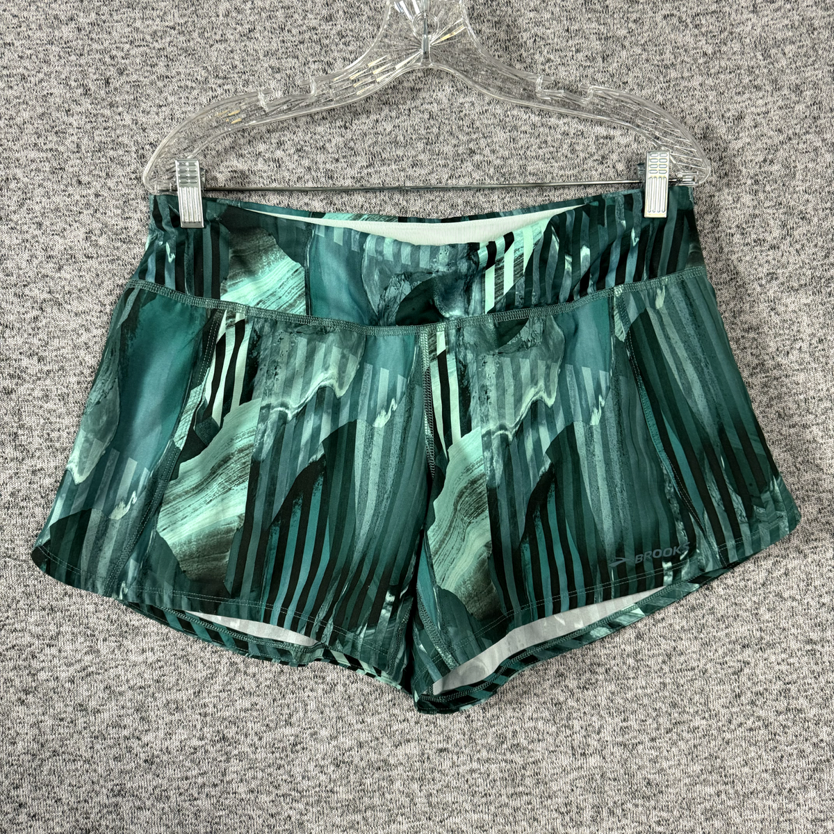 Brooks Women's Size Large Green Printed Lined 5