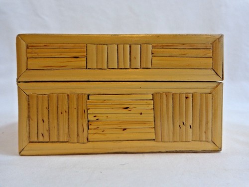 CAJA DE BARATIJAS MARIPOSA Madera de bambú 3,5" Tapa con bisagras Fieltro Forrada Filipinas - Imagen 4 de 7
