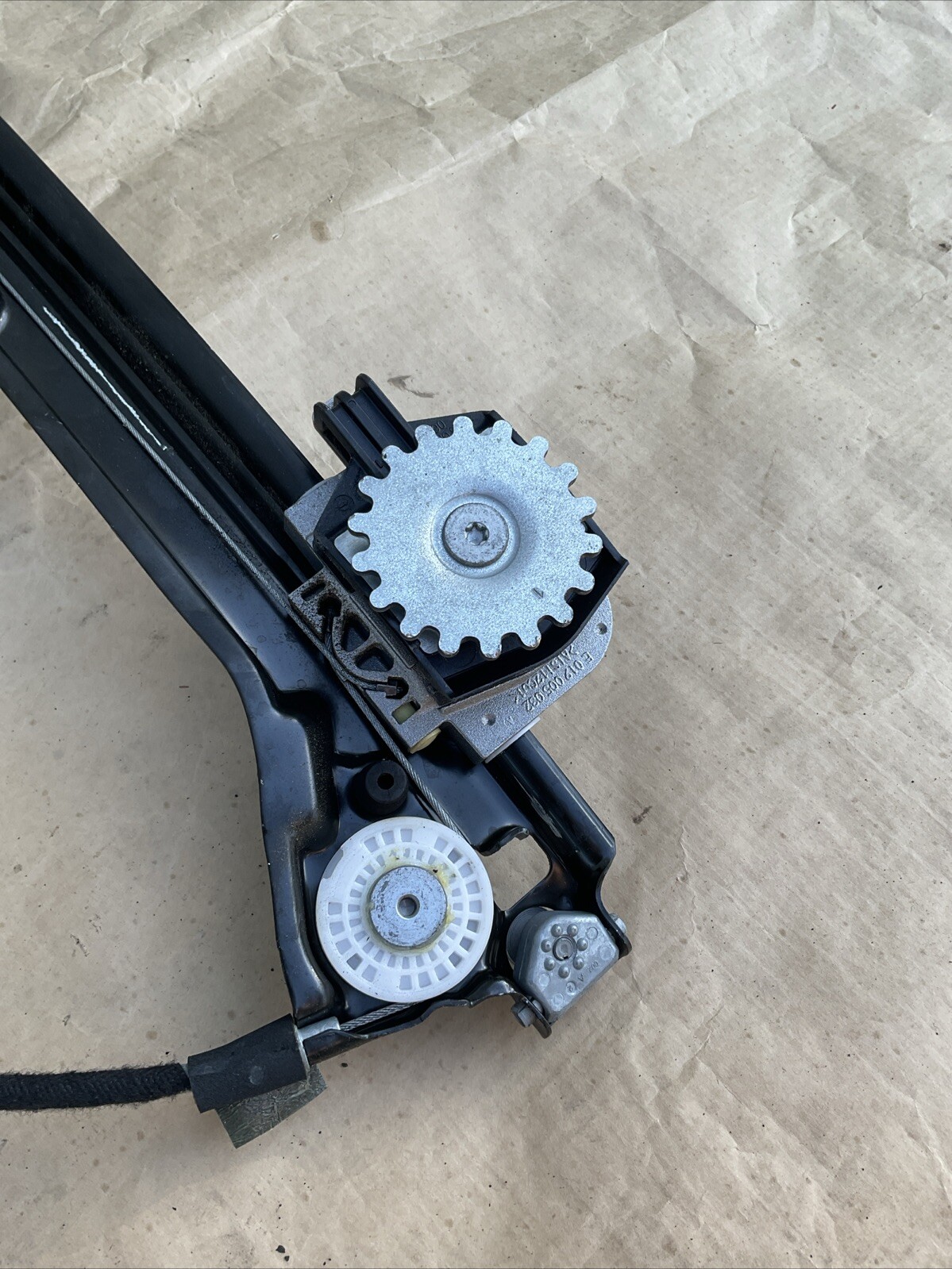 14-22 MASERATI QUATTROPORTE FRONT RIGHT DOOR WINDOW REGULATOR MOTOR OEM 19K