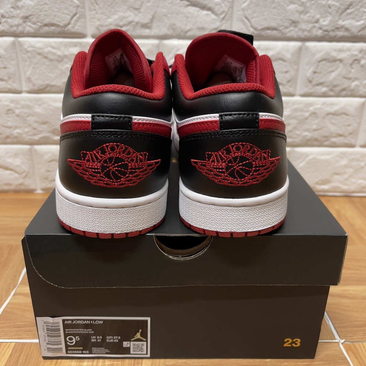 Nike Air Jordan 1 Low Bulls Chicago 2022 (553558-163) Men Size 9.5 New with box Nike Air Jordan 1 Low Bulls Chicago 2022 (553558-163) Men  main image 2