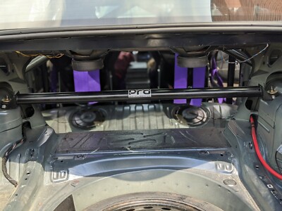 BMW E46 Federbeinstrebe hinten massiver Stahl. PRD