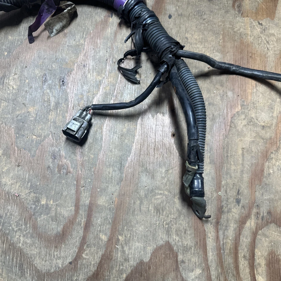 2008-2018 Toyota Tundra Sequoia 5,7 л V8 аккумулятор к жгуту проводов генератора - Изображение 3 из 4