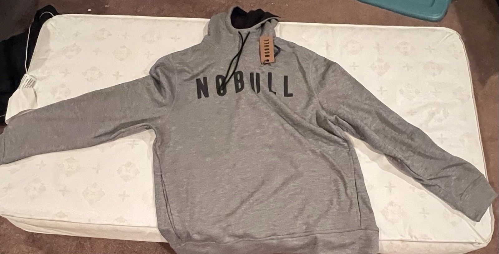 NOBULL Gray Pullover Hoodie Men's Medium Logo Drawstring Long Sleeve