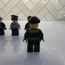 LEGO City (60140) Minifigure Set Police & Bandits