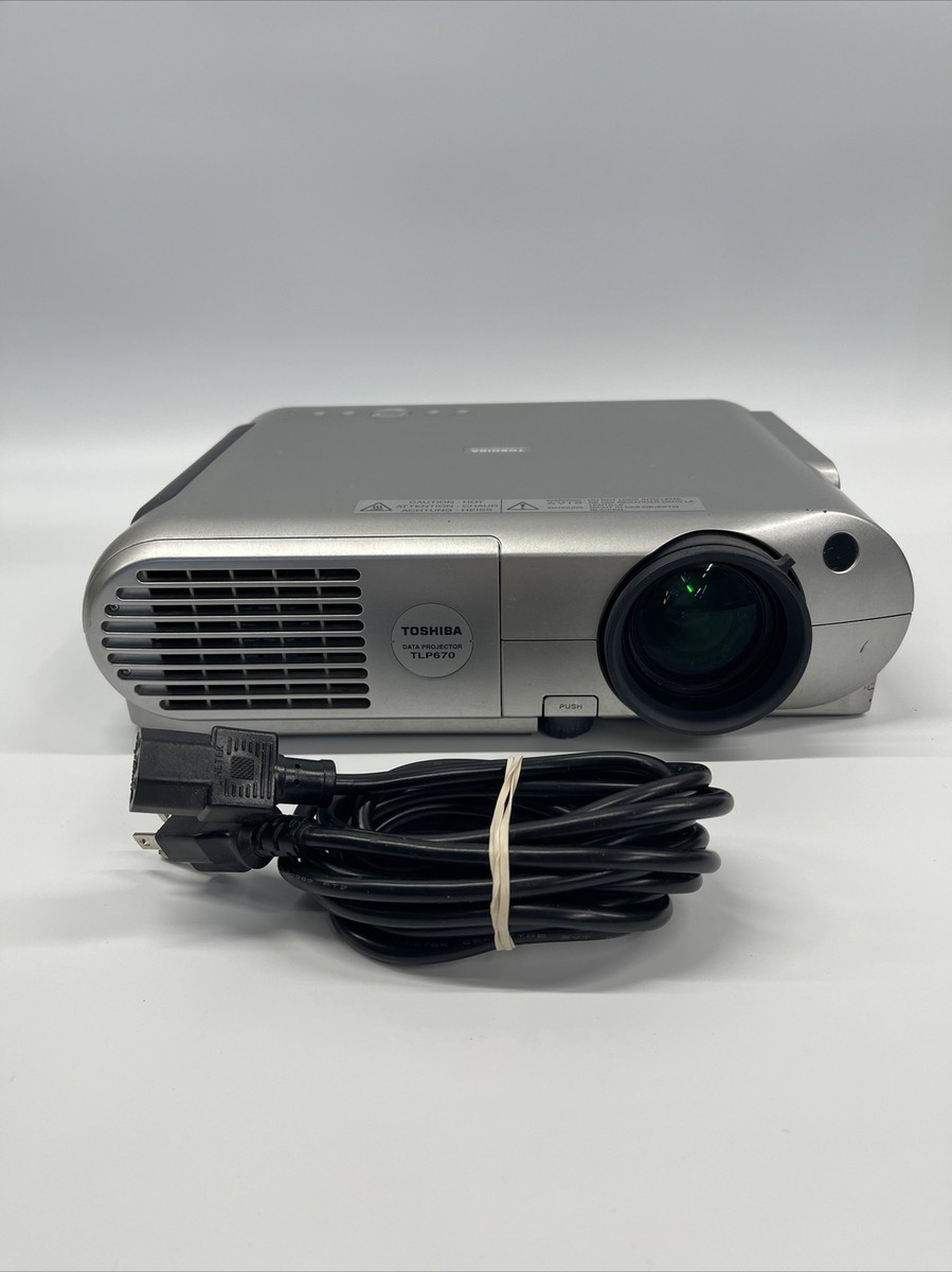 TOSHIBA TLP670 PROJECTOR NO REMOTE | eBay