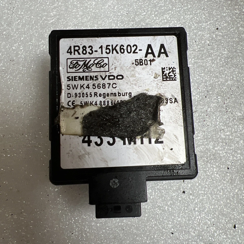 2007 Jaguar Xk Radio Antenna Unit 4r8315k602 - Image 2 of 4