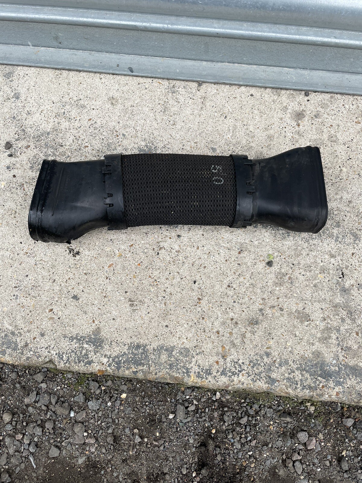 MERCEDES E CLASS W211 3.0CDI AIR INTAKE PIPE HOSE A6420945097 RIGHT eBay