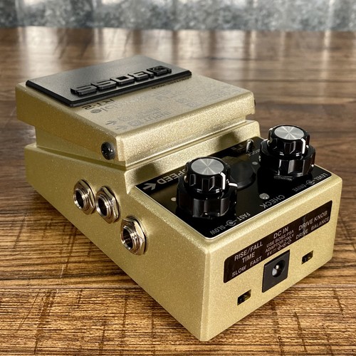 Pedal efecto para guitarra Boss RT-2 Rotary Ensemble - Imagen 4 de 5