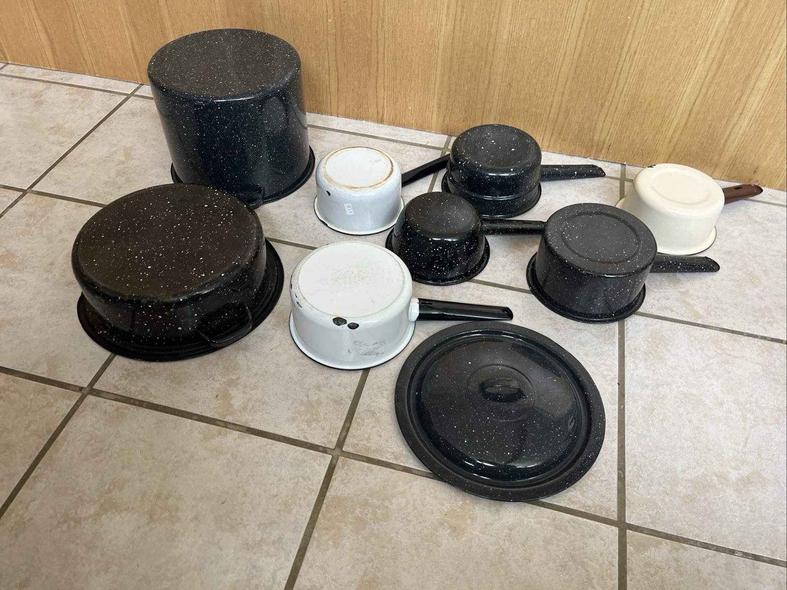 Picture 2 of 23