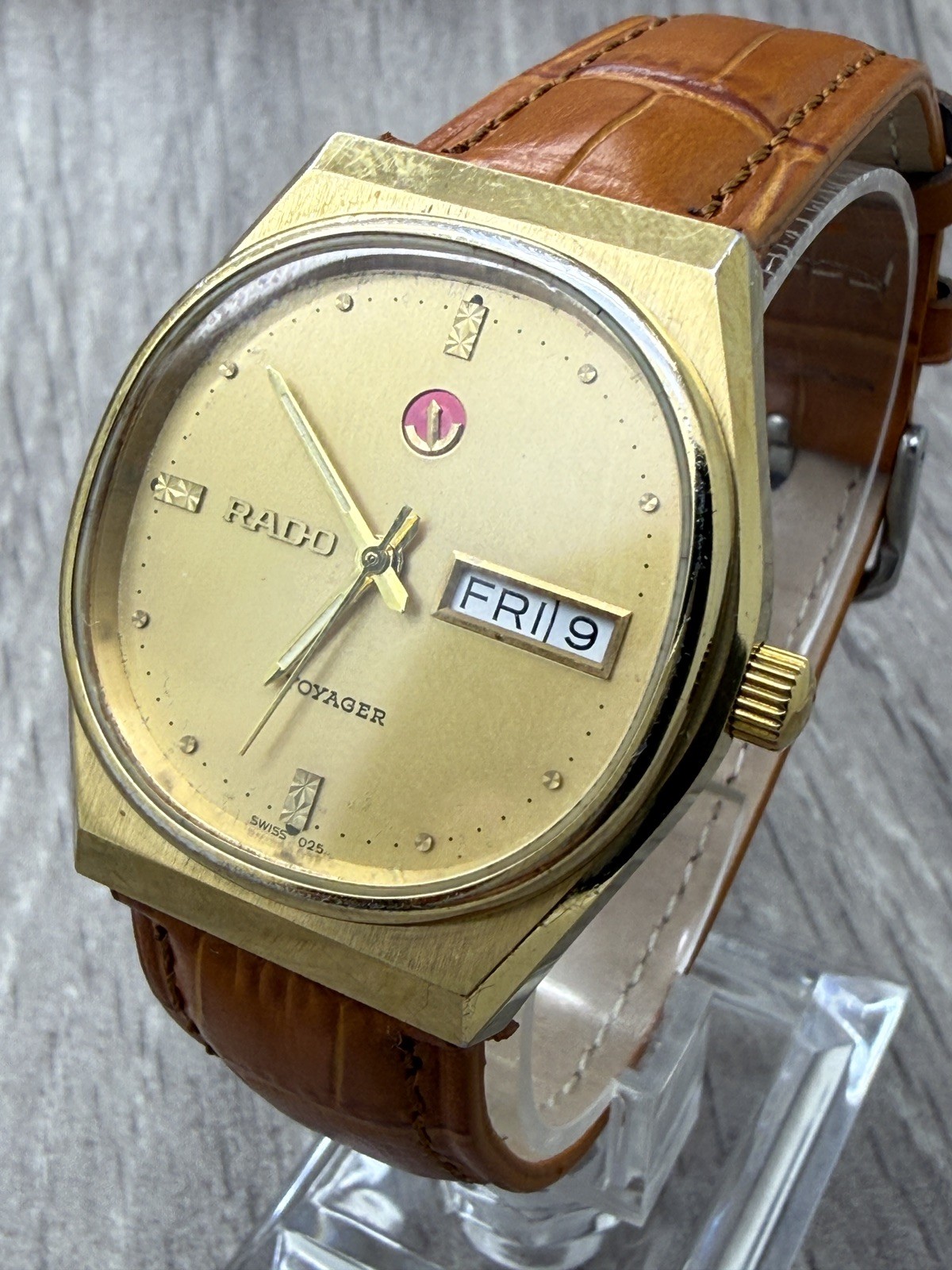 Automatic Men's Vintage Voyager Rado Watch - vintagewatches.pk