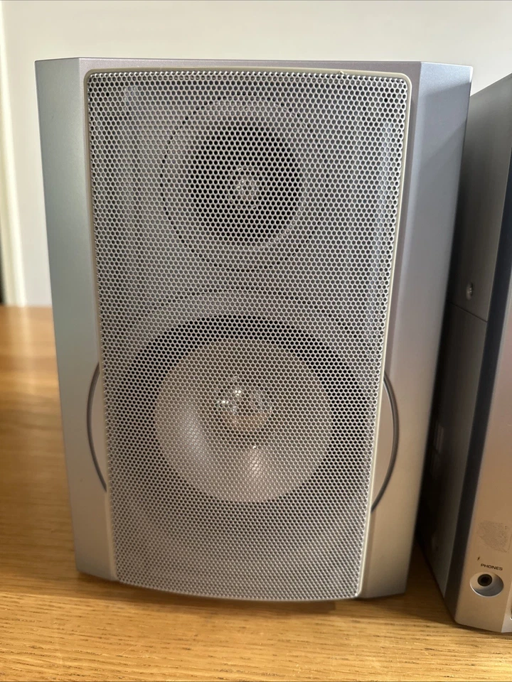 Sharp XL-MP 130 System 5-CD / Cassette AM/FM Panasonic Speakers Tested & Working - Image 4 of 4