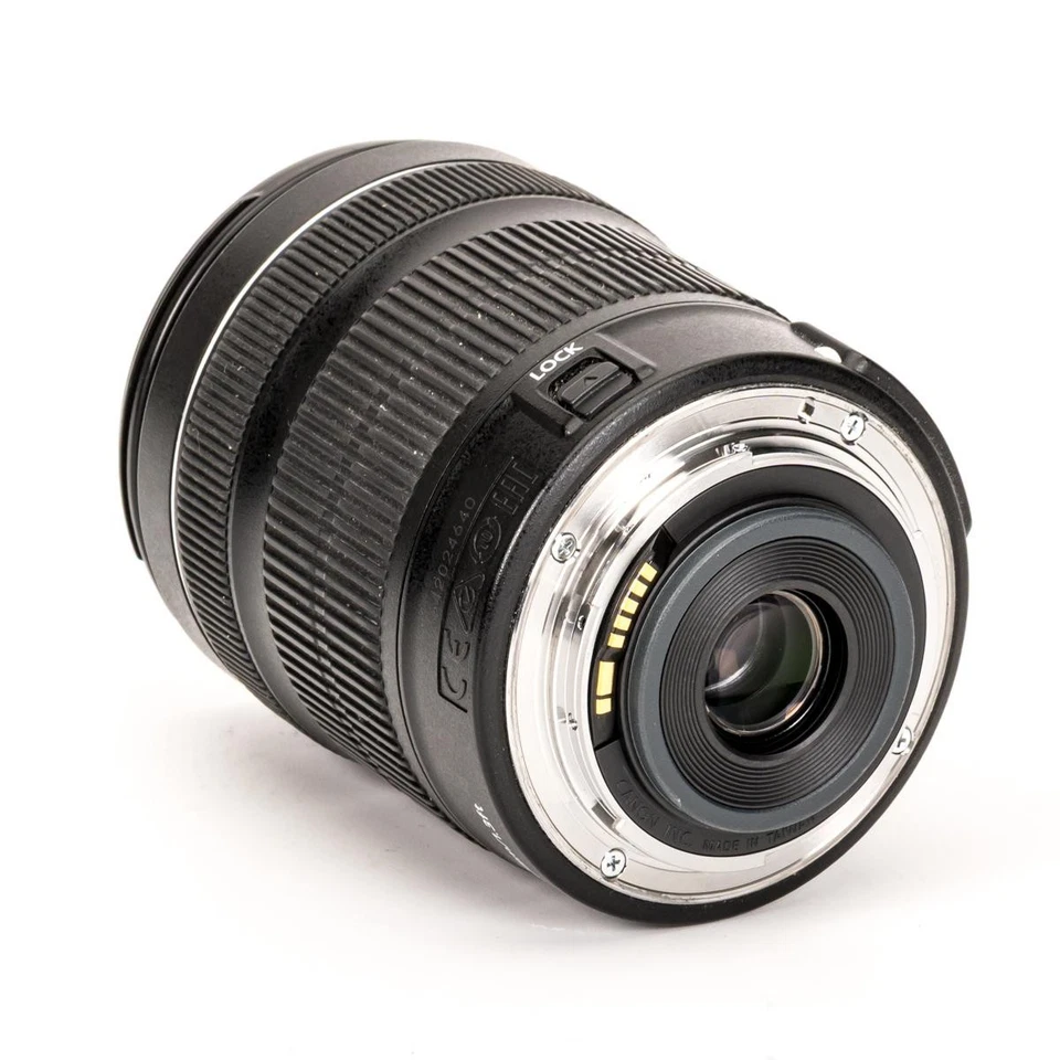 Objetivo Canon EF-S 18-135mm/3,5-5,6 IS STM - Imagen 3 de 4