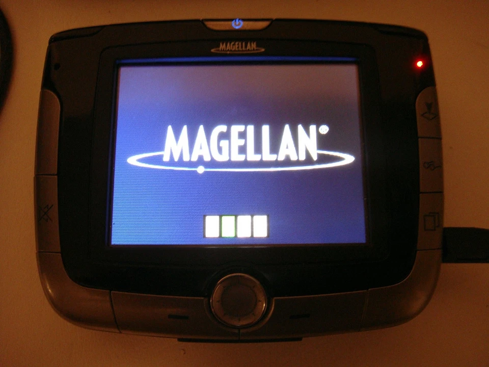 Magellan Roadmate 2000 Car Auto GPS Navigator 3.5 " LCD Screen Working - Image 2 of 4