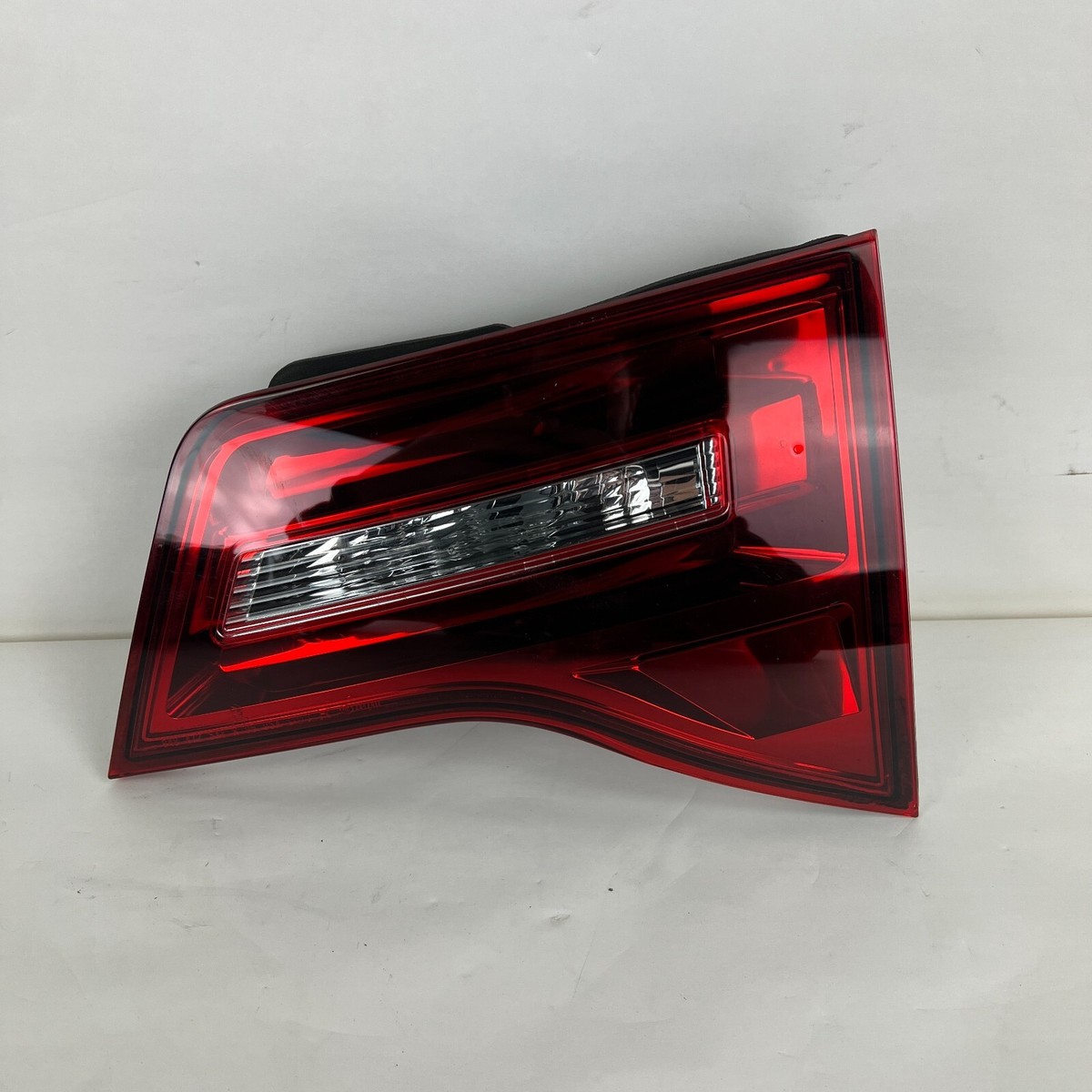 OEM 2007 2008 2009 Acura MDX Rear Right Liftgate Tail Light Lamp