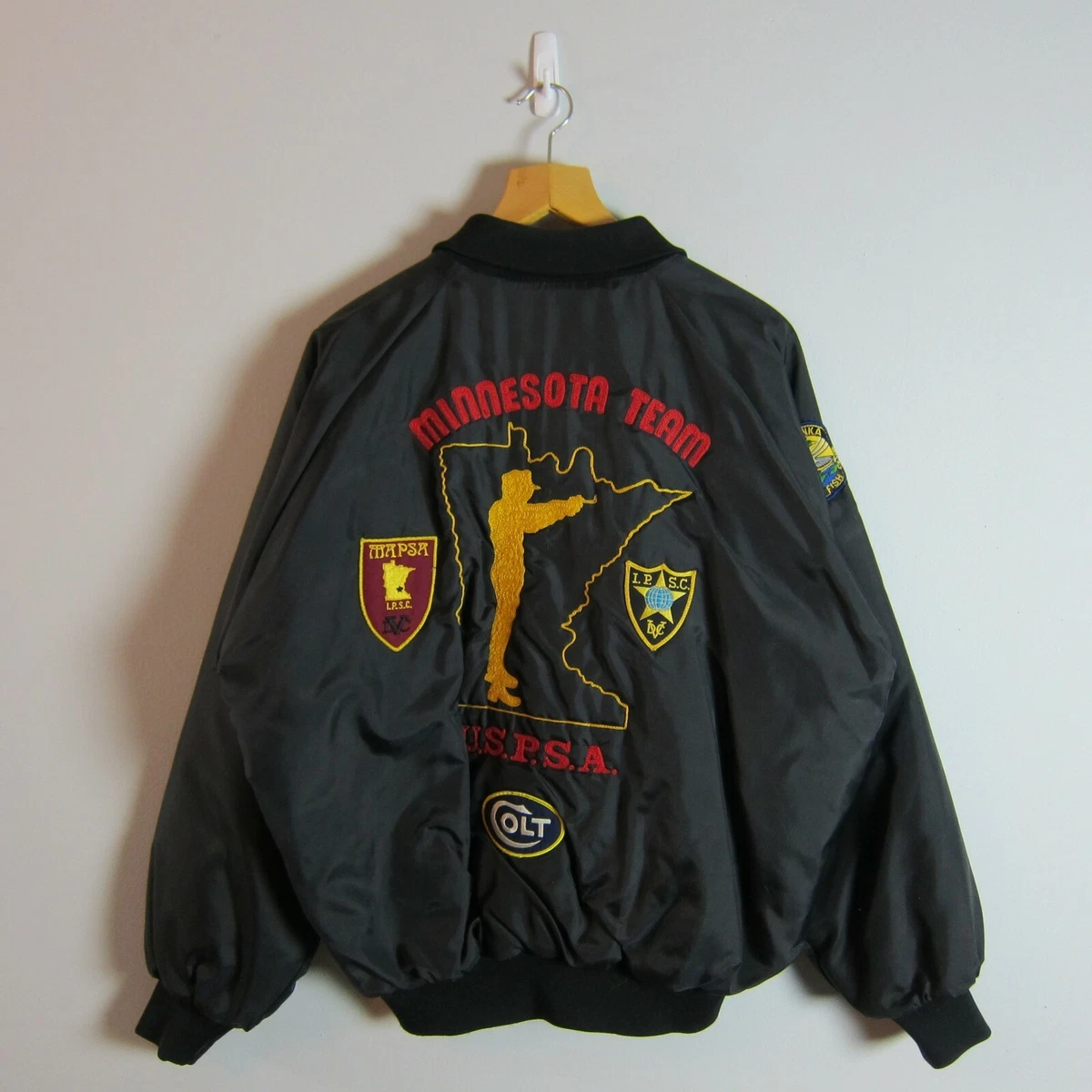 70s/80s Vintage L Black Nylon Wolf Chain Stitched NRA Hunting MN