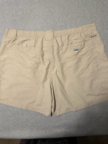 Pantalones cortos Columbia PFG Omni Shade para hombre 44 beige - Imagen 8 de 9