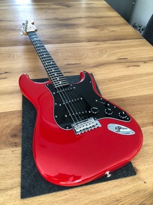 Fender Stratocaster Ferrari Red Limited Edition