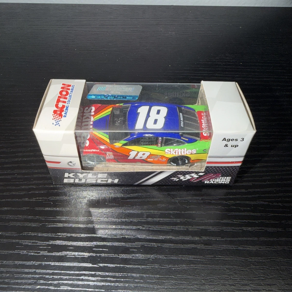 Action Kyle Busch Diecast Racing Cars 2018 Vehicle Year for sale