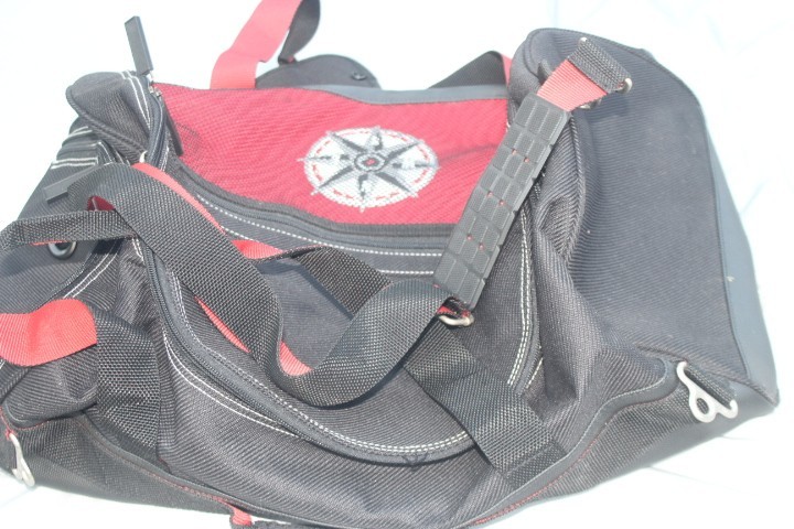 Vintage Marlboro Adventure Team Large Duffle Bag Luggage Compass
