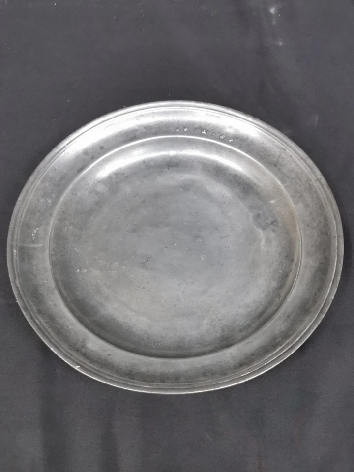 Ancien Plat en étain AMIENS , XVIIIème . collection . voir poinçons - Photo 4/4