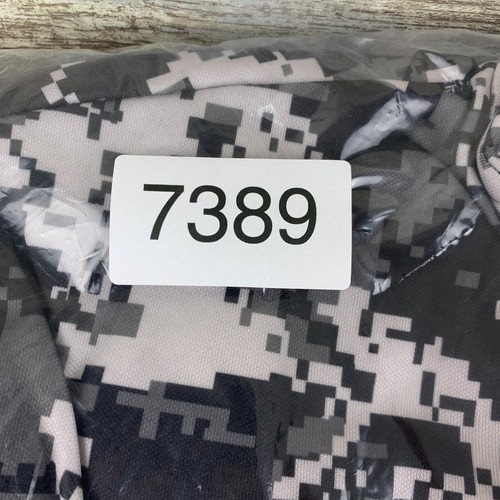 Wichita State Shockers Jacket Mens 2XL Grey OHT Military Appreciation Digi Camo - Picture 11 of 11