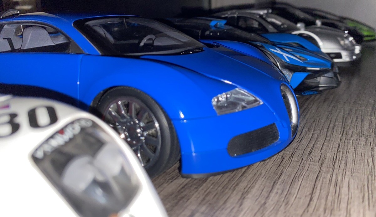 Minichamps 2009 Bugatti Veyron 1:18 | eBay