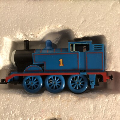 HORNBY No.R 9029 THOMAS & FRIENDS PASSENGER WIND-UP TRAIN SET