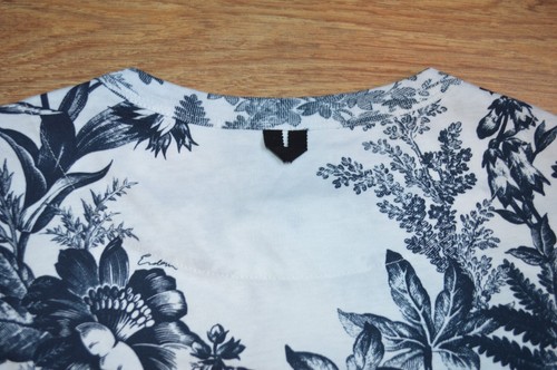 ERDEM Pembridge Blue Toile White Peter Cottn T-Shirt Mens Short Sleeve Small New - Picture 14 of 17