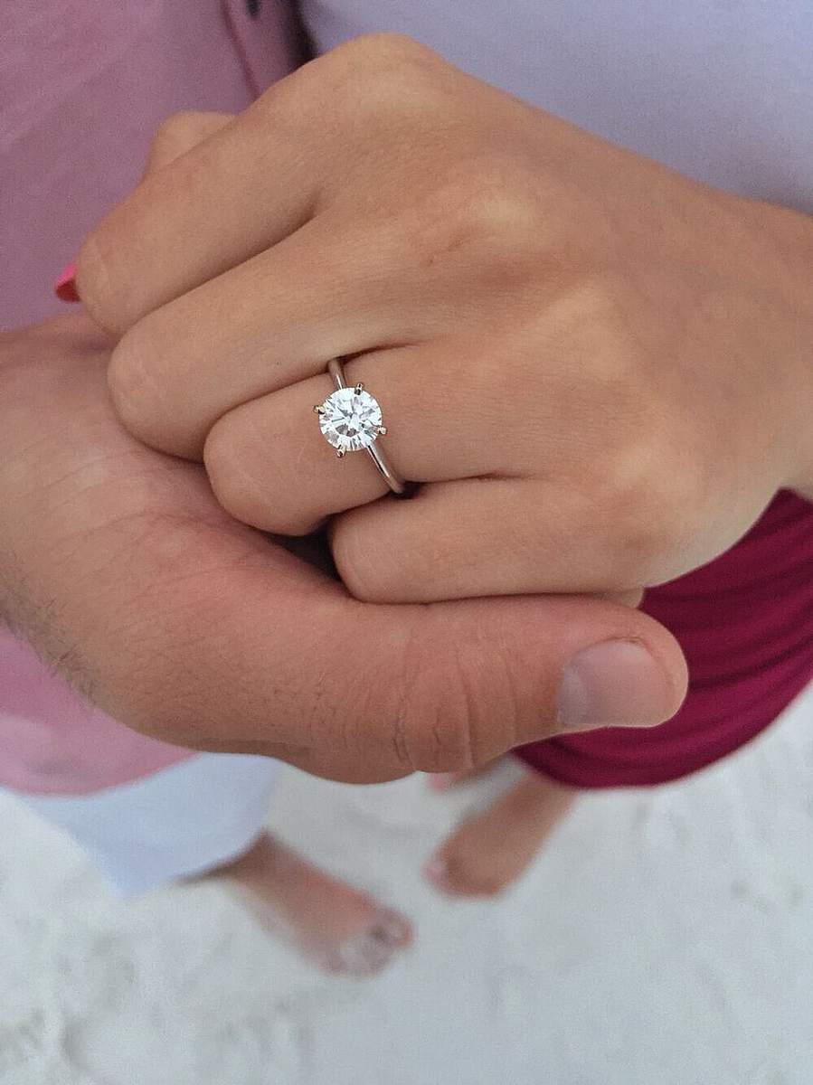 1ct Rundschliff Moissanite Ring 14k Weißgold Finish GRA-Zertifikat