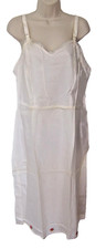 New Old Stock 50's Blue Swan WHITE Full Slip w/Red Roses at bottom Scalloped 40