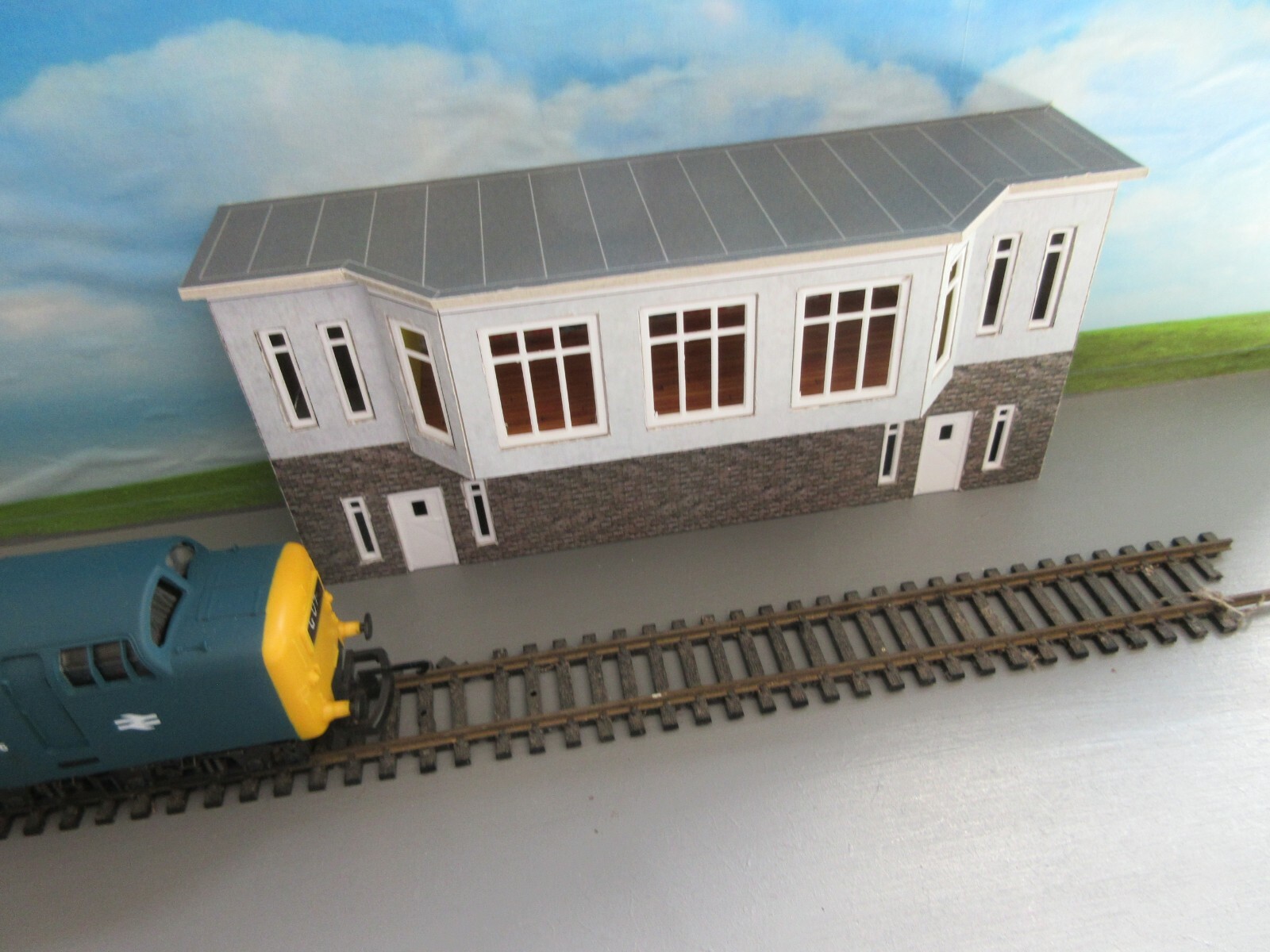 Modern Style Signal Box 