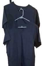 2 WOMEN'S NAVY BLUE SCRUBS SIZE LRG STRETCH MOISTURE WICKING POCKETS GET 2 FOR 1