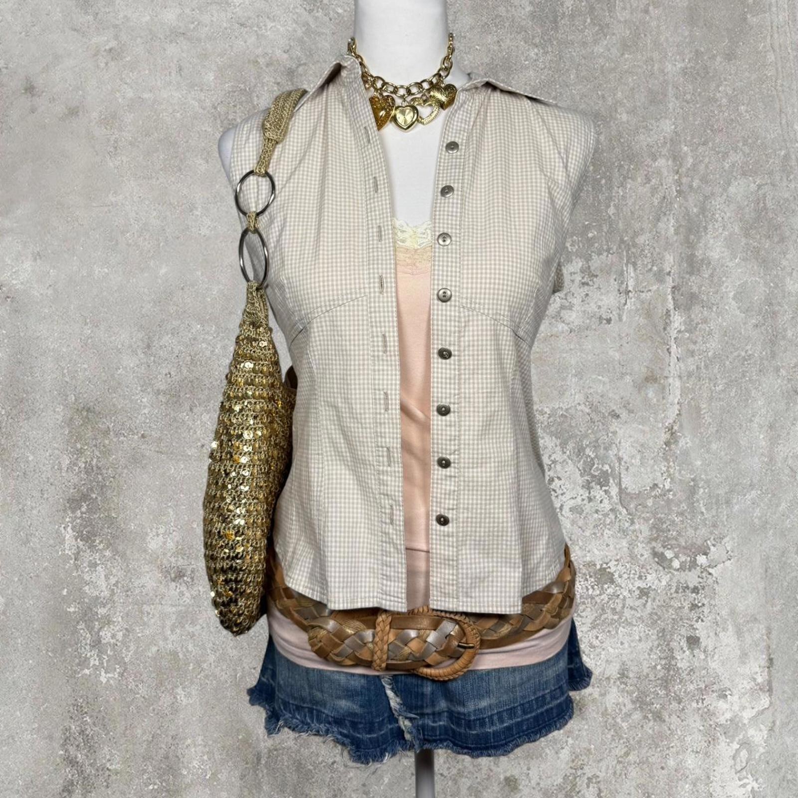 fall basic cream and tan gingham button up fitted… - image 1