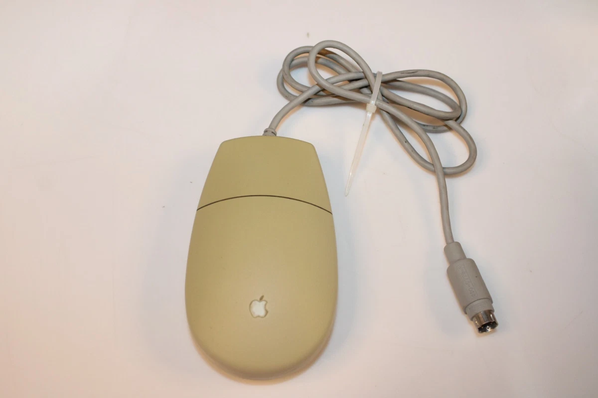 Apple Macintosh Classic II 動作美品 ＋ 角マウス Macintosh Classic
