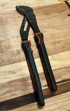 Crescen Hvy Duty Adjust Groove Joint Pliers 10” Push Button Style Black/Red