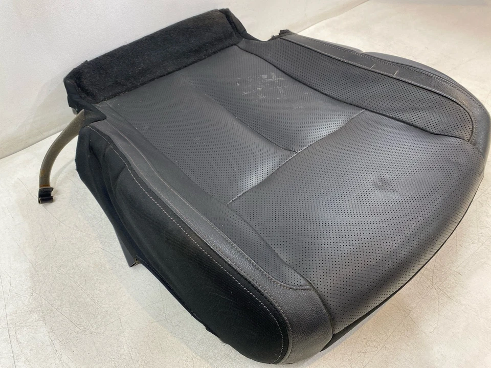 Cubierta inferior del asiento del conductor delantero térmico 2131318X OEM para Nissan Rogue 2016-2017 Foto 3 de 4