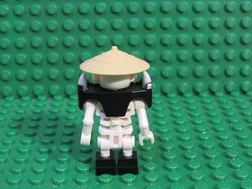 LEGO Ninjago Wyplash Skeleton Minifigure 2506 2509 with Conical Hat CH26