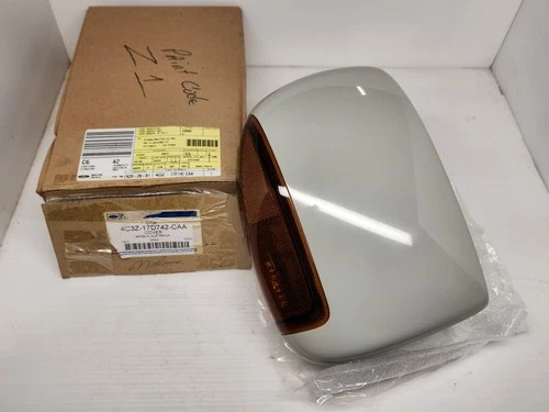 NEW OEM Ford Excursion 2003-05 F250 F350 Exterior Mirror Cover  4C3Z-17D742-CAA