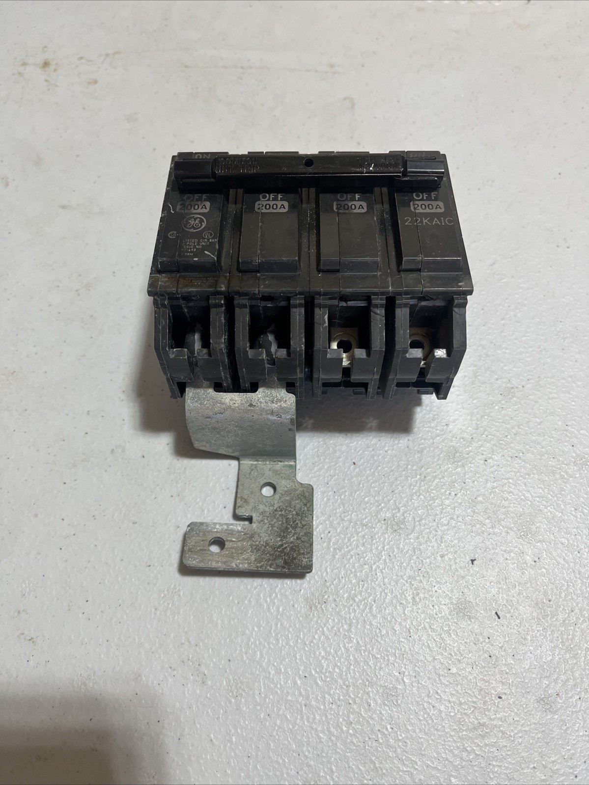 GE General Electric Circuit Breaker 200 Amp 4 Pole