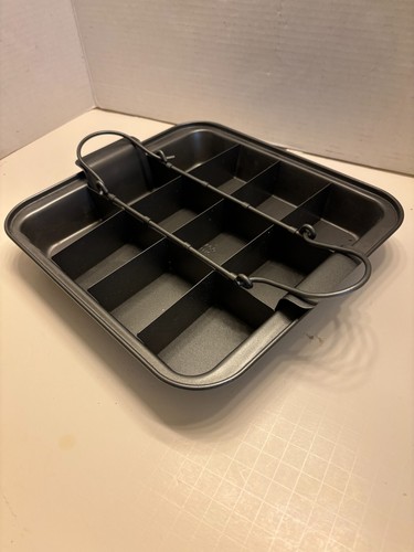 Chicago Metallic Brownie Pan Lift Serve Slice 10"x 10"