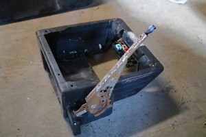 7637 VW T5 7H Sitzkonsole Vorne Links Fahrersitz Sitzkasten Untersitz Rahmen