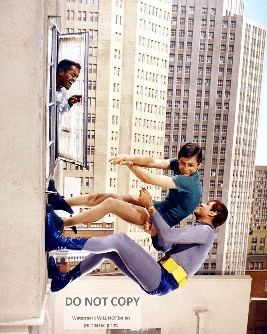 ADAM WEST BURT WARD & SAMMY DAVIS JR. IN "BATMAN"  8X10 PUBLICITY PHOTO (DD-063)