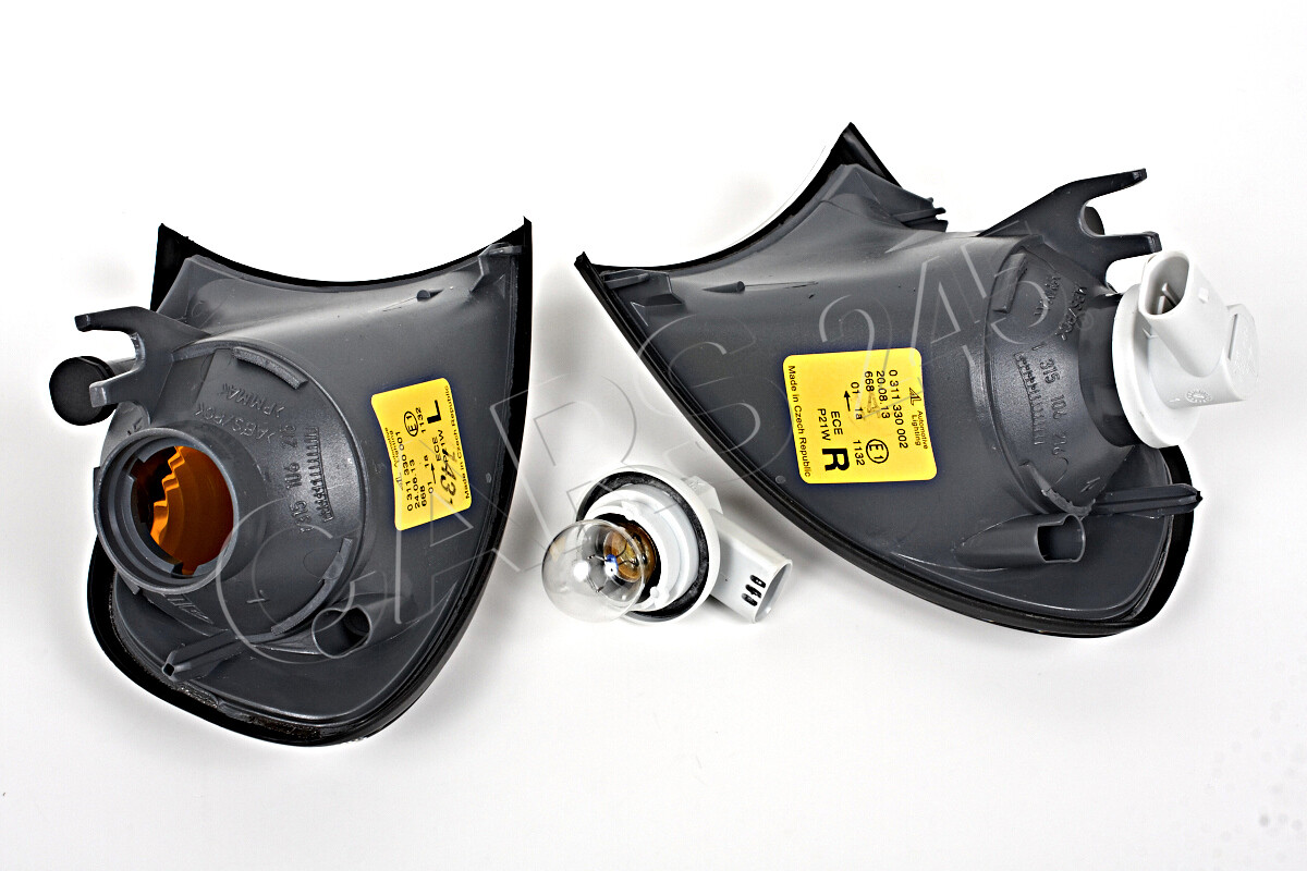 Amber Corner Lights For BMW 3 Series E46 Sedan/Wagon (2002-2005) - Pair Of Front Turn Signal Lights 8 thumbnail image