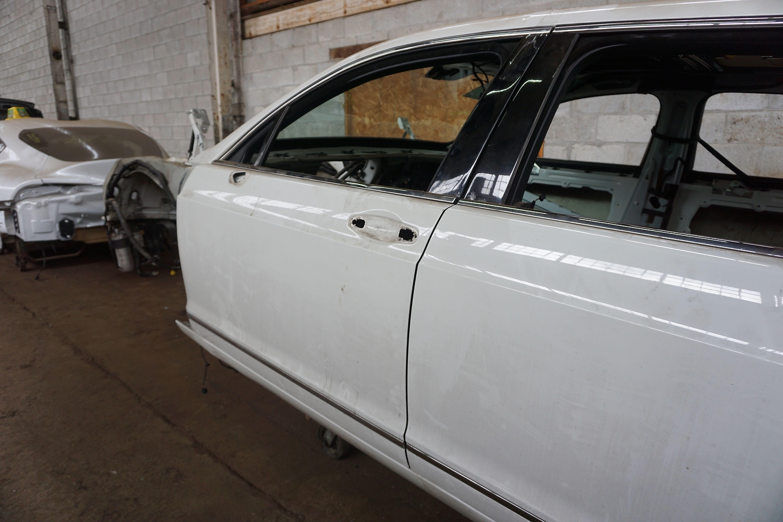 Front Left Driver Door Shell White (LA9B) Bentley Continental Flying Spur 06-13