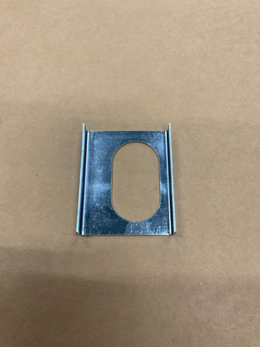 StarLine CB225HE12-CS8369-4 50 Amp T3 Busway Tap Box 240V StarLine CB225HE12-CS8369-4 50 Amp T3 Busway Tap Box 240V