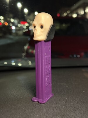 PEZ DR. SKULL HALLOWEEN CANDY DISPENSER VINTAGE FEET 3.9 STEM MADE IN AUSTRIA