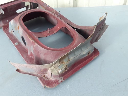 1975 Mercedes Benz W116 280S Front Right Side Headlight Support Bracket OEM - Picture 19 of 24