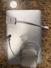 Apple MacBook Air A1465 11.6" Laptop - Md711ll/b April 2014 Bundle